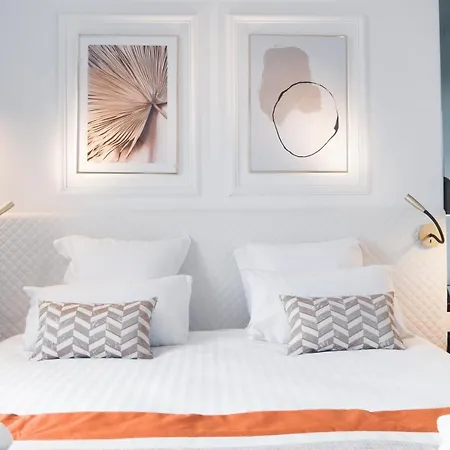 Western D'anjou Hotel 4*