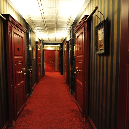 Oceania D'anjou Hotel 4*