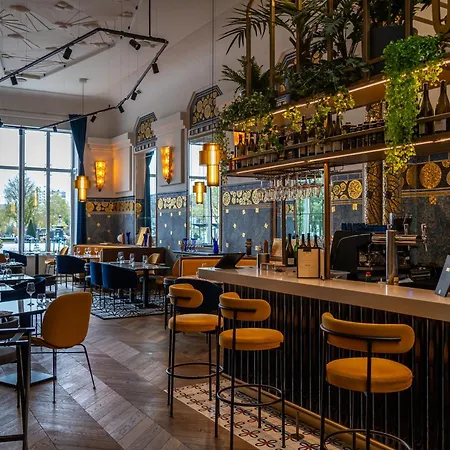 Western D'anjou Hotel 4*