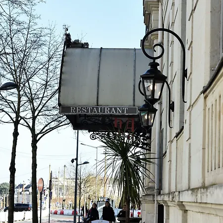 Oceania D'anjou Angers