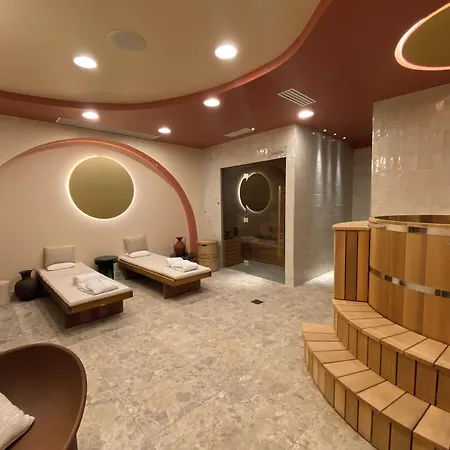 Oceania D'anjou Hotel 4*