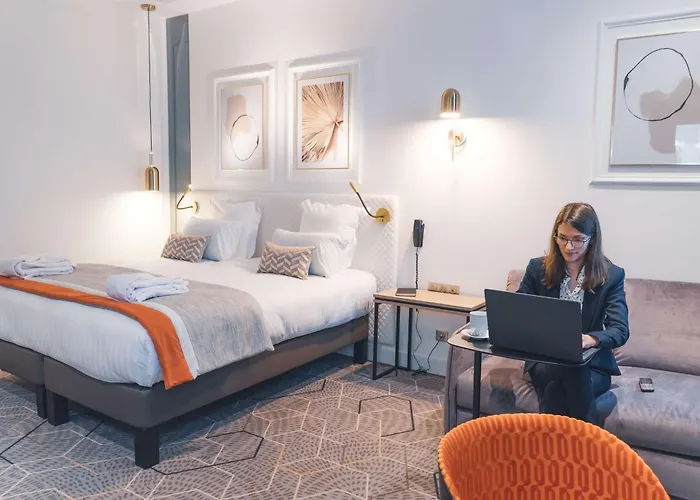 酒店 Oceania D'anjou 4*