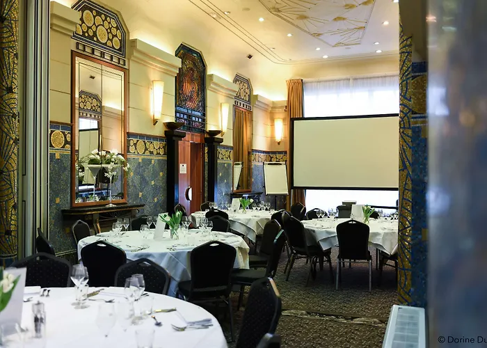 Oceania D'anjou 昂热